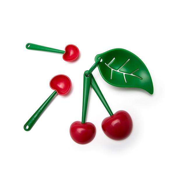 Mon Cherry Measuring spoons and egg separator