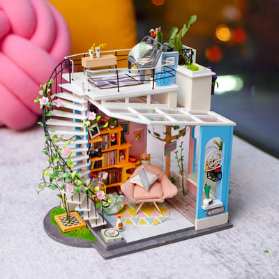 Dollhouse Kit-Dora’s Loft 12